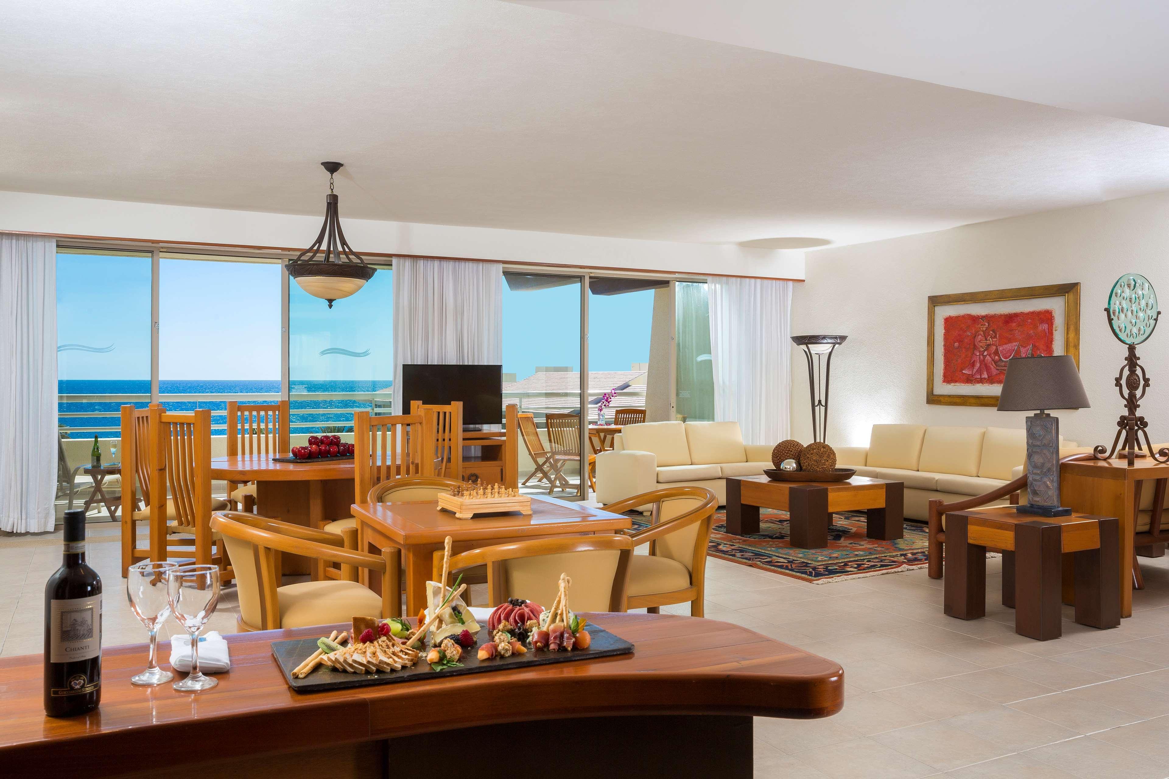 Gr Solaris Lighthouse Hotel San Jose del Cabo Exterior photo